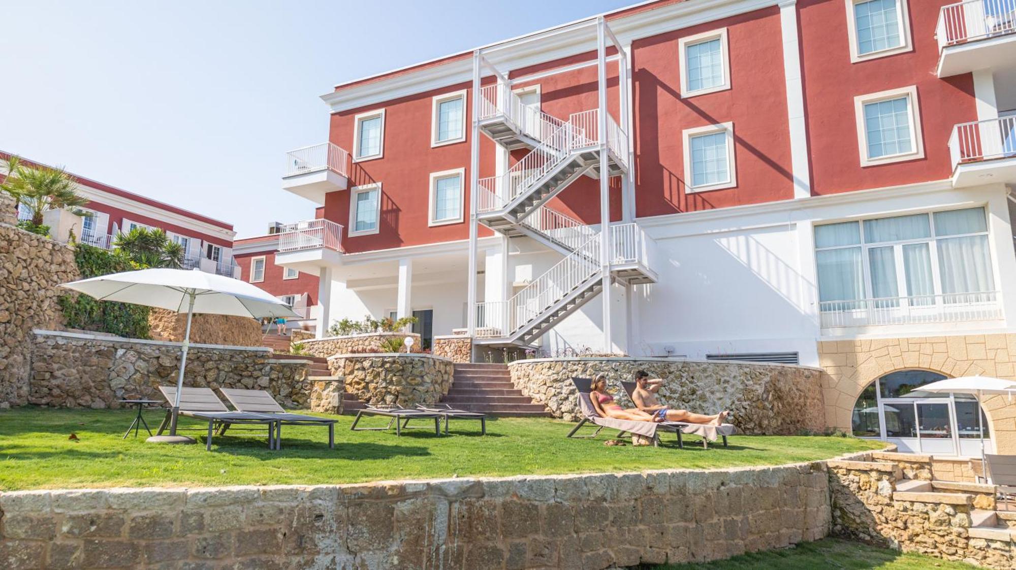 Seth Port Mahon Hotel Bagian luar foto